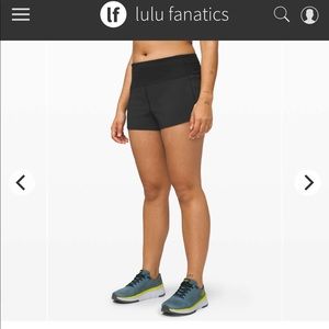 Lululemon Speed Up Short 2.5 inches in black sz 4